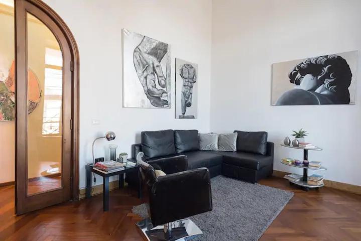 Vesuvius Suite - Elegante Appartamento In Centro Napoli Dış mekan fotoğraf